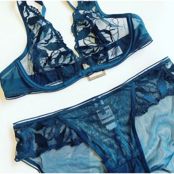 NWT Maison Lejaby Sin Embroidered Underwired Triangle Bra in Lagoon Teal Sz 36B - Picture 3 of 11